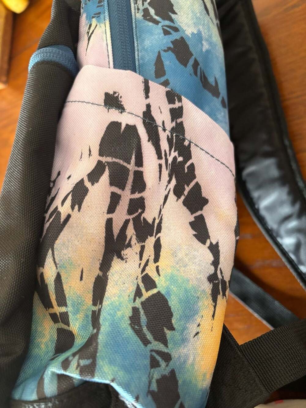 Volcom - Picture 5 of 6